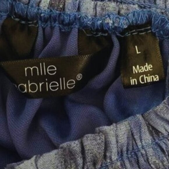 Mlle Gabrielle Layered High Button Keyhole Neckline Layered Maxi Dress - Picture 8 of 12